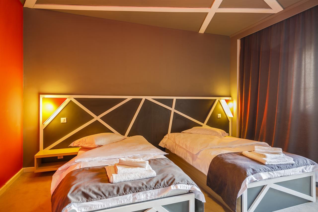 Net Hotel Piteşti Eksteriør bilde