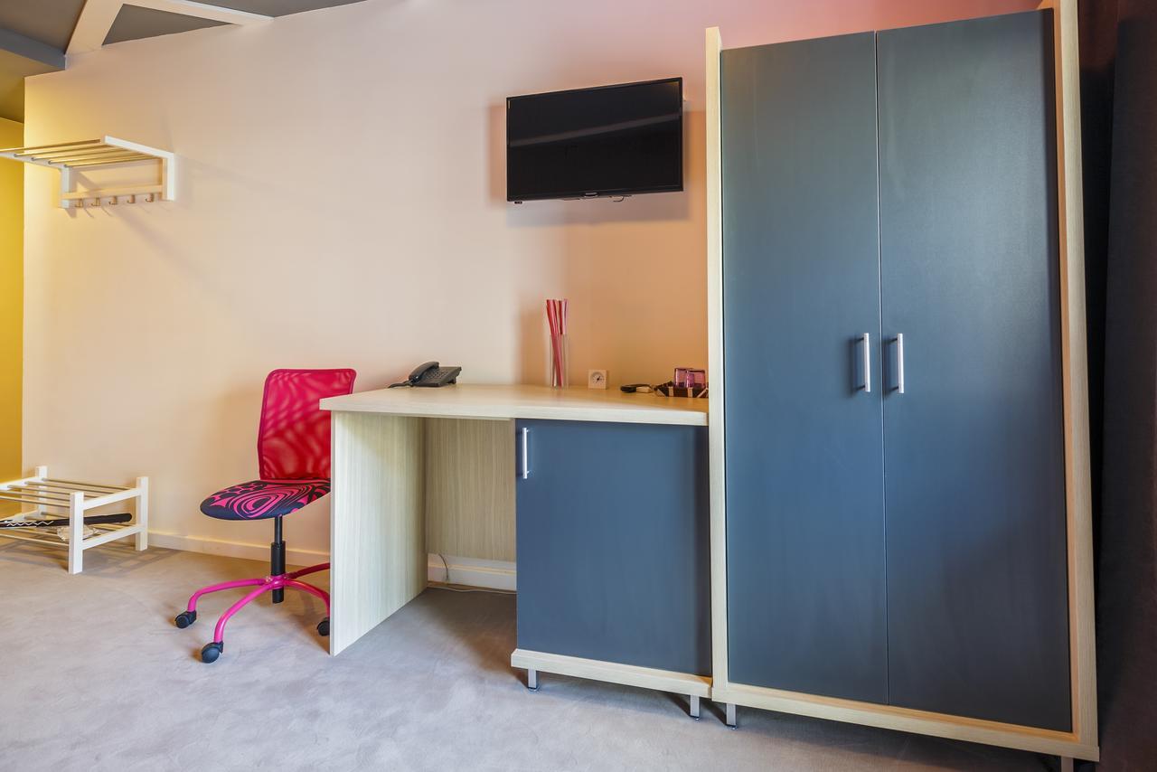 Net Hotel Piteşti Eksteriør bilde