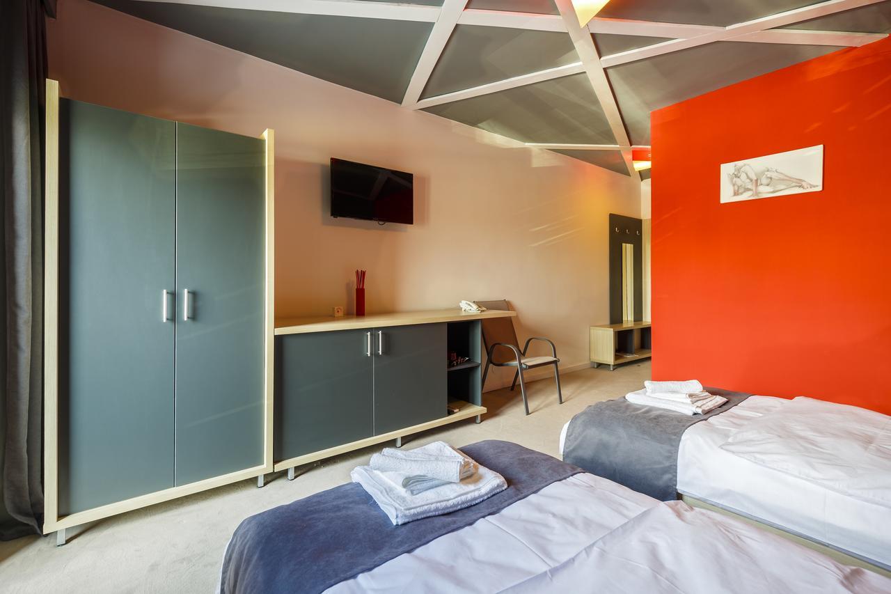 Net Hotel Piteşti Eksteriør bilde