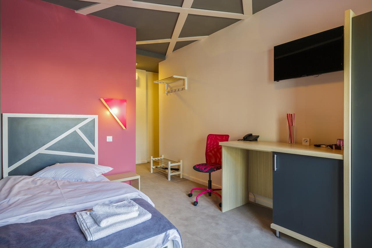 Net Hotel Piteşti Eksteriør bilde