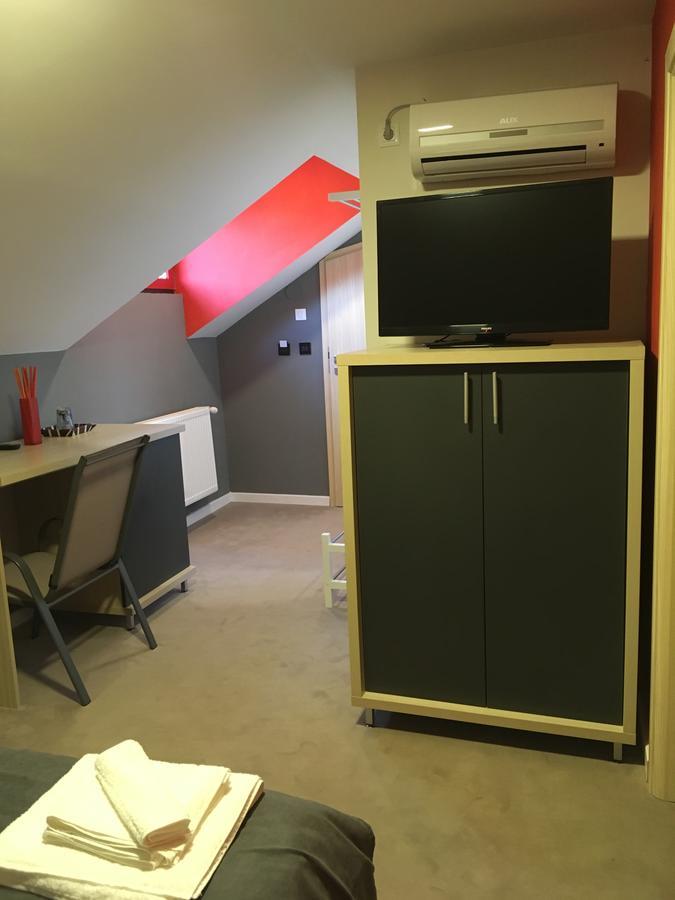 Net Hotel Piteşti Eksteriør bilde